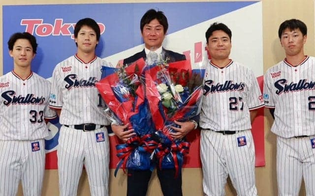 引退報告に黙り込んだ小5の愛息「気を遣っているのか」　川端慎吾が口にした家族への感謝