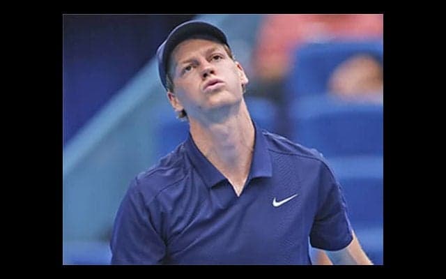  シナー 予選勝者に苦戦も8強 