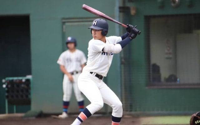 巨人・スカウトディレクターを父に持つ法政二の4番が大暴れ！3安打2打点の活躍で25年ぶり4強導く！【神奈川】