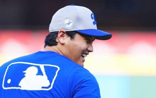 大谷翔平、熱いハグを交わした相手　再会に笑顔止まらず…合流した“元同僚”