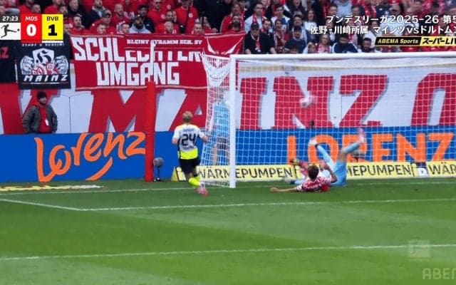 嘘だろ！？ 佐野海舟に悲劇のアクシデント発生「味方にタックルしたのか…」「可哀想だな」無念の失点関与で地面に突っ伏した一部始終