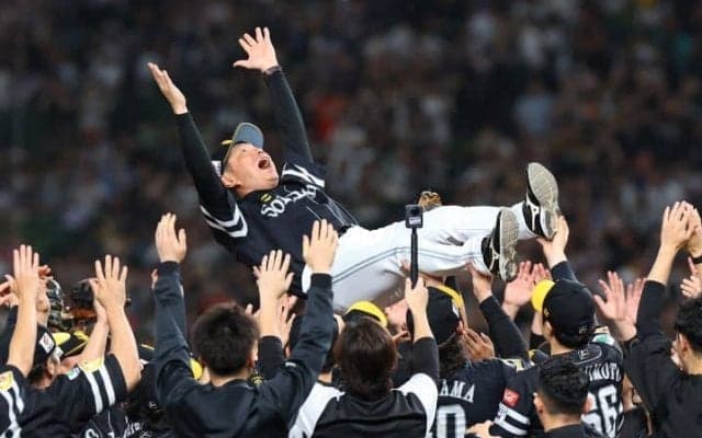 連覇のソフトバンクに大あっぱれ！28歳外野手＆27歳左腕にあっぱれ！日本ハムとは「経験の差がちょっと出たのかな」