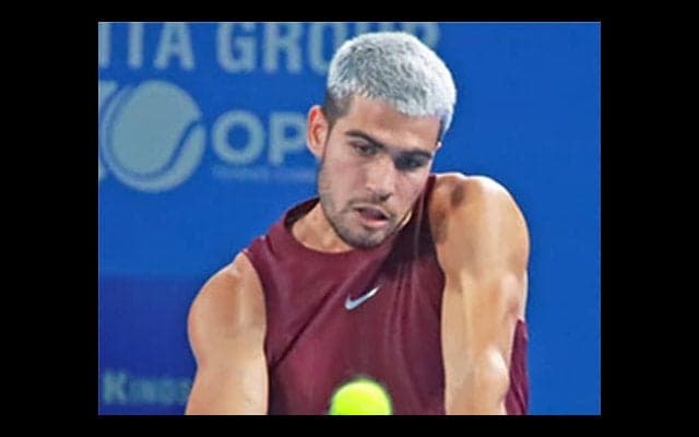 アルカラス 圧勝でジャパンOP4強