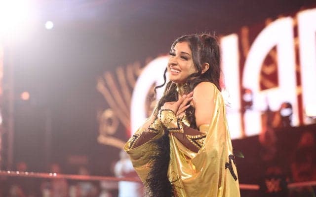 「あまりに美人」個性派“二世”女子レスラー、モデルばりの“大胆衣装”ポートレート写真にファン大興奮