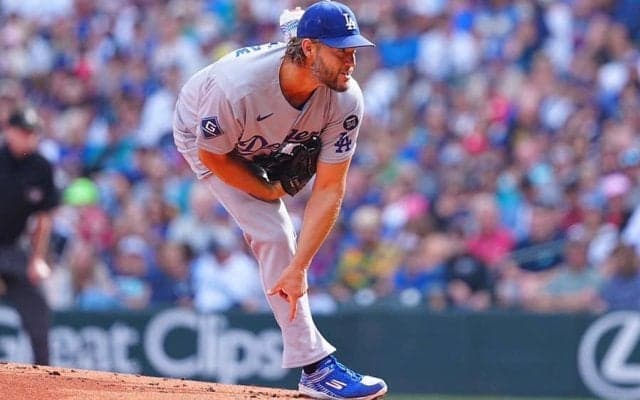 引退カーショーに敵地ファン総立ち　6回途中7K無失点で11勝目権利、大谷も拍手