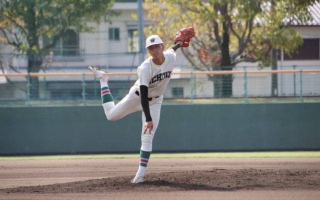 市和歌山の150キロ右腕が甲子園準優勝右腕から学んだ投球術を活かし、8回途中12奪三振の好投！【和歌山】