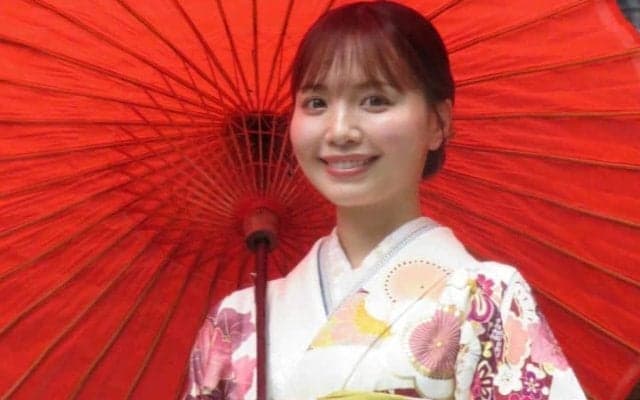 「余韻がすごい～！」好角家の29歳タレントが艶やか浴衣姿で国技館に降臨「番付の重みを感じられて幸せすぎる」と大興奮