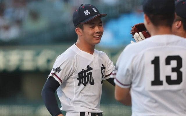日本航空のエース右腕がプロ志望届提出！2年時夏の甲子園で自己最速の147キロ計測【25年・高校生プロ志望届提出者リスト】