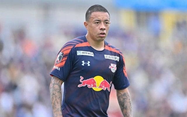 【2025年J2「第31節」磐田vsRB大宮「徹底分析」】50ｍ級のスーパーロングシュートも！監督交代の大宮が見せた「攻撃の迫力」の違い　失われなかったアグレッシブな姿勢(2)