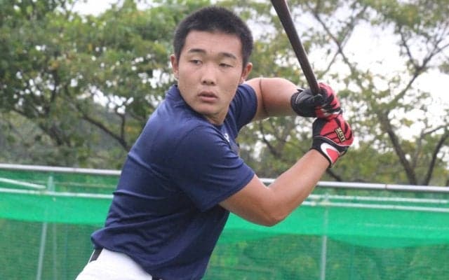 11球団が注目した大型遊撃手が高卒4年目で戦力外…打率1割台と伸び悩む