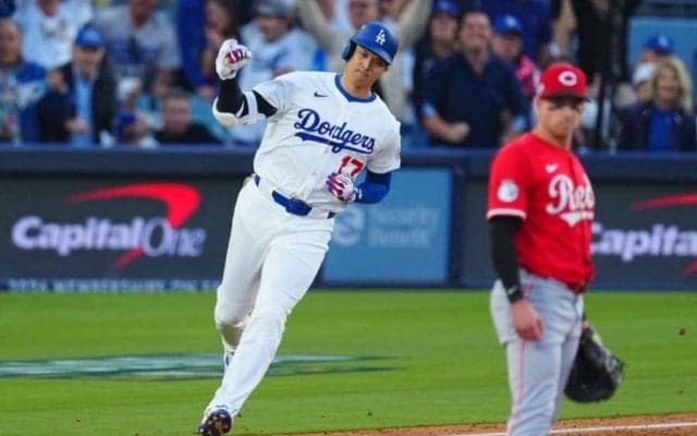 大谷翔平が衝撃の弾丸アーチ「ロケットみたい」　NHK放送席も仰天「めちゃくちゃ速かった…」