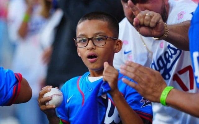 大谷翔平の衝撃弾ゲットに「アメージング！」　実った少年の熱意…3月の東京開幕も「行ったの」