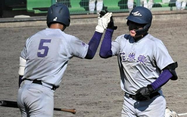 決勝で同点本塁打、「ホッ」　花巻東・赤間史弥選手　秋季岩手県大会