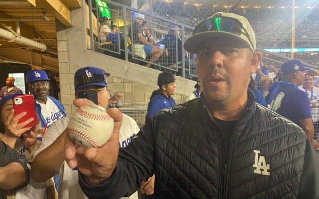 大谷翔平のPS特大弾をキャッチも「日本人にプレゼントする」　思わぬ告白「金には興味ない」