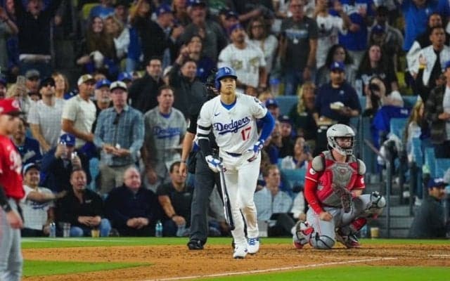 大谷翔平の138m弾、PSで球団最長記録　またも歴史塗り替え…初戦で衝撃の1試合2発