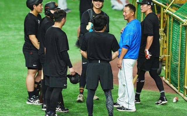 引退の中田翔、坂本勇人らと談笑　200勝翌日の田中将大も参戦…東京Dにレジェンド集合