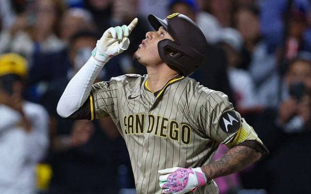 パドレス、シリーズ“逆王手”　カブスは今永昇太が2ラン被弾…誠也は二塁打で好機演出