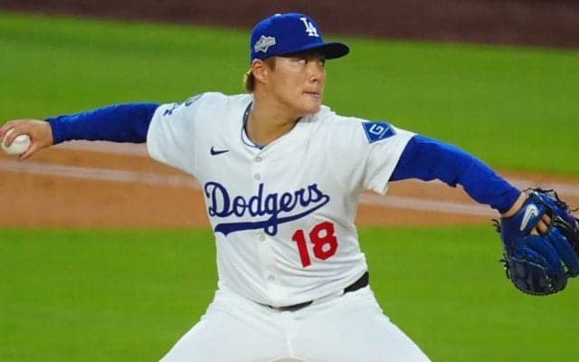 山本由伸の登板試合で“異変”「なに！」　痛恨失策→2失点も…ド軍に驚き「感動するわ」