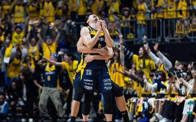 Bリーグが今季から“最も熱い逆転劇”を表彰『とけない、情熱。賞 presented by ロックアイス®』新設