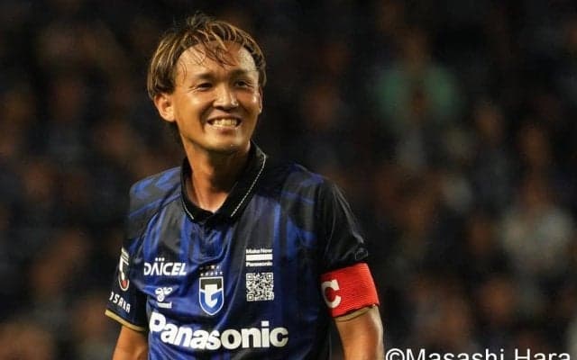 G大阪戦で分かった｢最下位・新潟｣が最初にすべきこと(2)新井泰貴の先制点が証明した｢攻撃でのプラス面」、宇佐美貴史の同点弾で露呈した｢守備でのマイナス面」