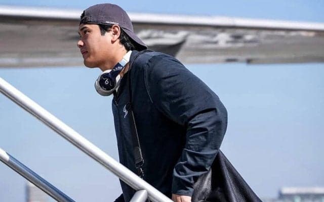 大谷翔平らド軍選手の“オフの顔”を公開　決戦の地へ準備万端…ド軍SNSが投稿「離陸！」