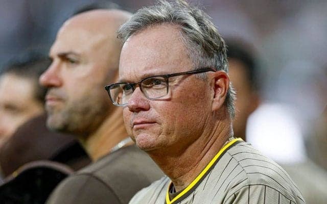 ダルビッシュ、最短降板は「見ていられなかった」　抜擢の指揮官が悲痛…米も衝撃「ショックだ」