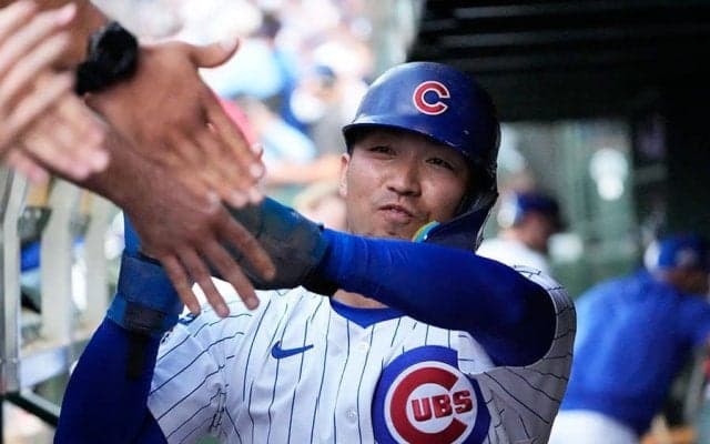 カブスが地区S進出、鈴木誠也が3試合連続長打で先制演出　パドレスはダルビッシュの乱調響き終戦