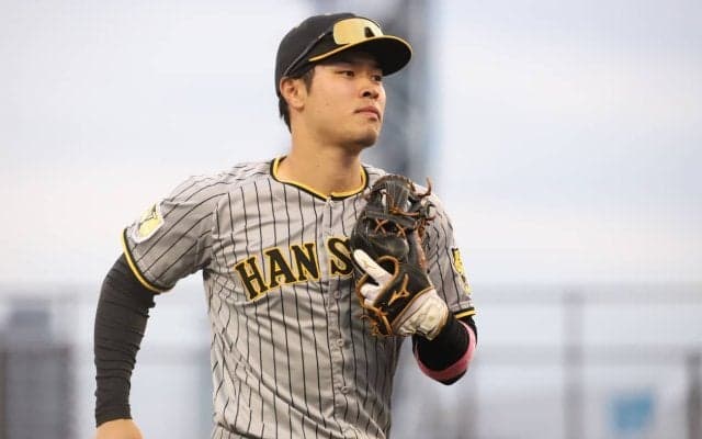 阪神・佐藤輝明が最終戦で40号！「投高打低」時代の”異常”なる快挙！