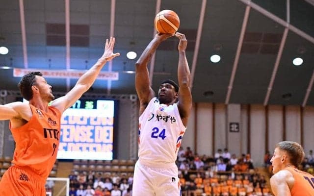 B2開幕戦は福岡が逆転勝利…バーレルがダブルダブルの活躍、静岡は黒星発進