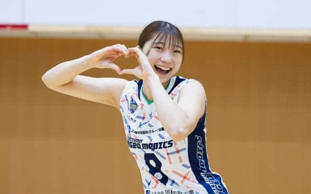 【バレー】埼玉上尾メディックス・山地梨菜「スパイクのコース幅を広げる、守備も頑張りたい。プレー写真をたくさん撮ってください」　SV女子