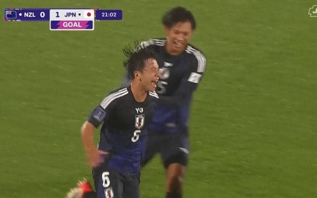 「なにそれ！」U-20日本代表、大学生MFの逆足スーパーミドルで先制点「師匠・小笠原満男ばり」「シュート前の切り替えがよかった」