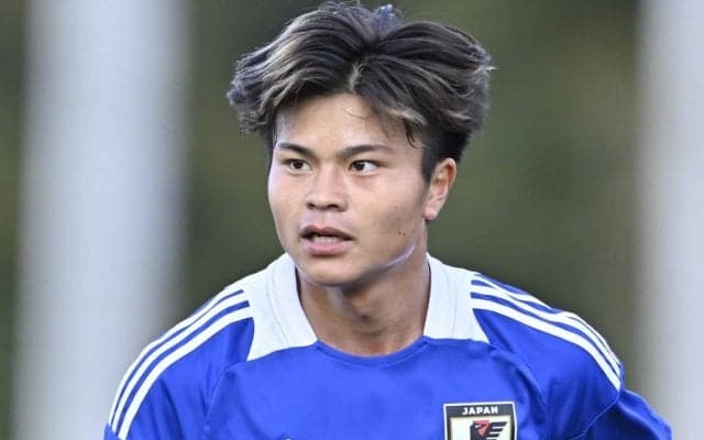 ｢ベルカンプみたいや｣U-20日本代表MFミライモンスターの“足裏フェイント弾”が華麗すぎる！｢美しい流れ｣からの｢見事な切り返し｣で“初の3戦全勝”決勝Tへ