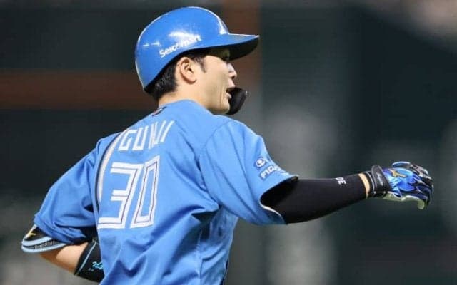 光る献身、日本ハム27歳捕手に「来年は首位打者、狙ってほしい」規定打席到達せずも.297フィニッシュ「最強のユーティリティー」
