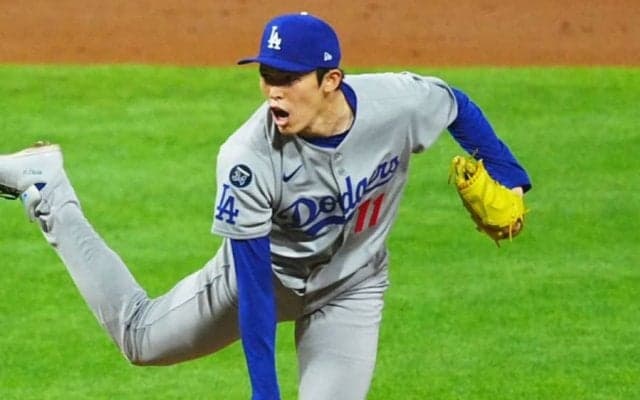 佐々木朗希がメジャー初セーブ　最速162.5キロで圧倒…大谷翔平のPS初勝利を援護