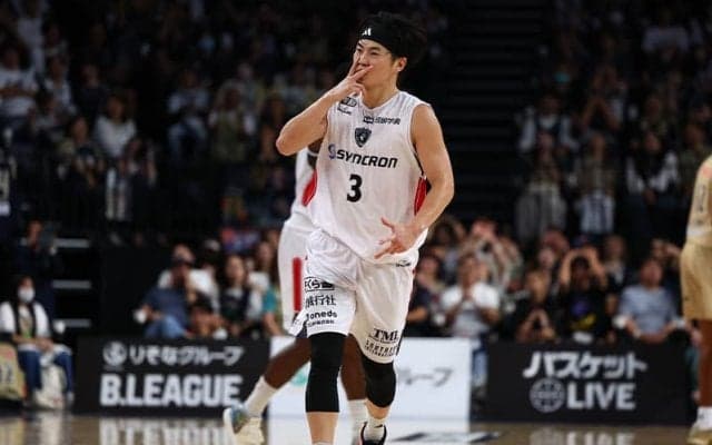 【10月4日のB1結果】新加入・安藤誓哉が躍動！横浜BCが昨季準Vの琉球に劇的勝利…A千葉はB1初陣飾る