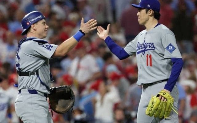 ドジャース先勝！「ゾーンで勝負できた」佐々木朗希がプロ初セーブ！同じ先発→クローザーの上原浩治氏が抑え適性に太鼓判