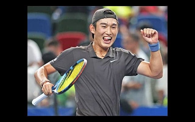  中国20歳が世界10位撃破 