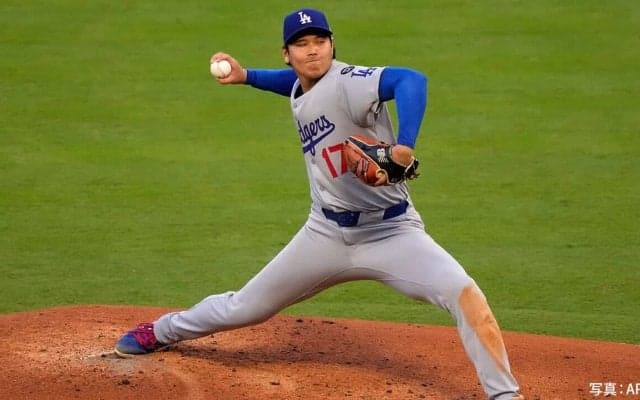 大谷翔平がプレーオフ初勝利、佐々木朗希が初セーブ。ドジャースが先発投手総動員で『形勢逆転』