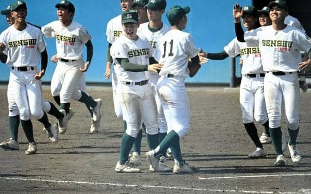 専大松戸が中央学院を破り、3年ぶりの頂点　秋季千葉県高校野球決勝