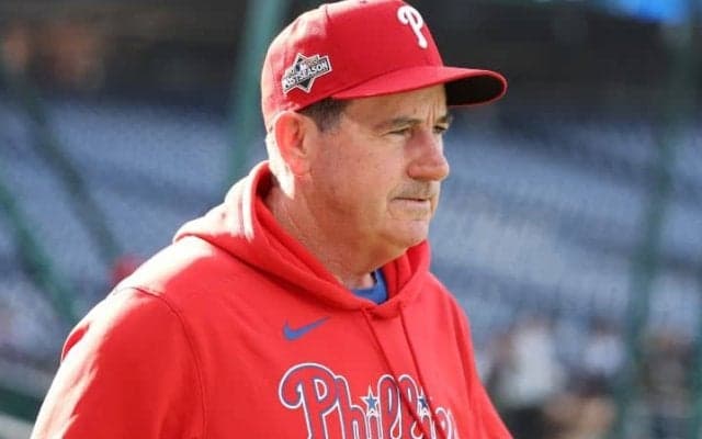 「無能な監督だ」ファンの怒り頂点…逆転負けのフィリーズ、トムソン監督に批判集中「今季最悪の采配だった」