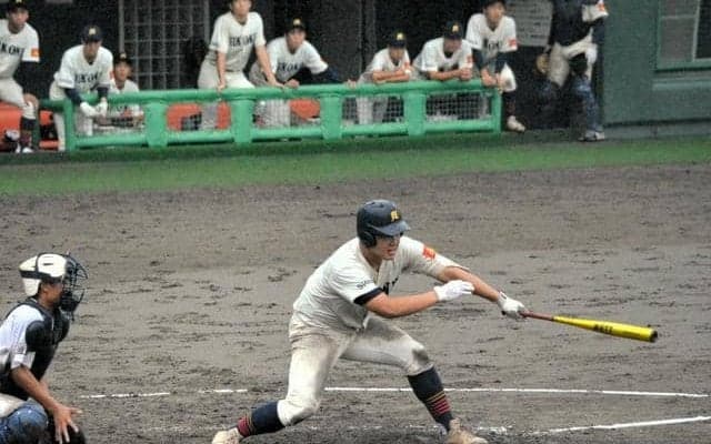 彦根東が17年ぶり決勝へ、近江兄弟社破る　滋賀・高校野球秋季大会