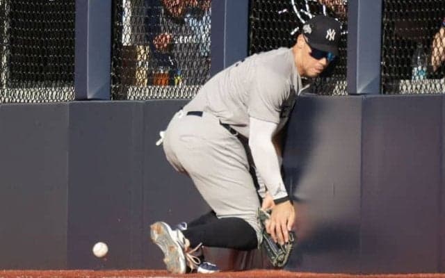 「ソトでさえそんなバカなことはしない」ジャッジのエラーにNYファン失望…「PS6試合で2失策」ヤンキース2連敗で崖っぷち