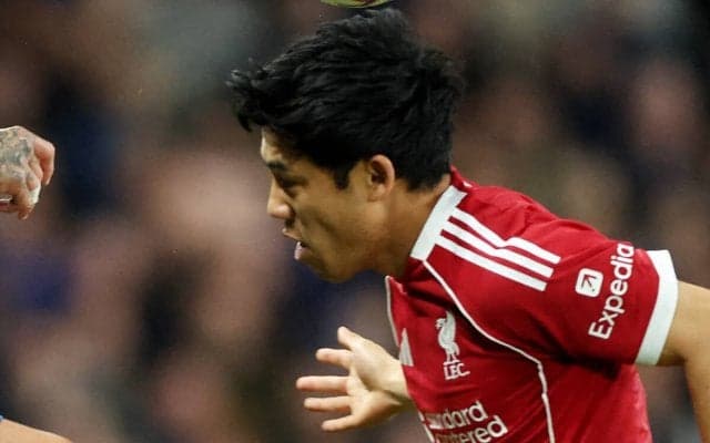 サッカー日本代表には不参加が決定 遠藤航が語る、首位陥落リバプールの現状と自らの役割