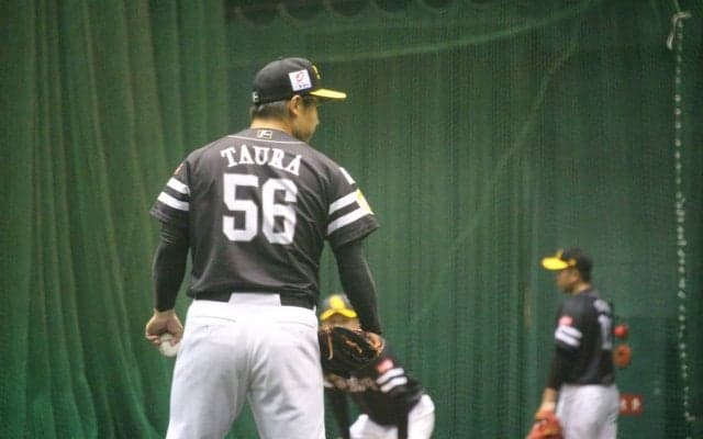 ソフトバンクは17年U−18代表左腕、21年ドラ1の剛腕、京大右腕など10名が戦力外に…