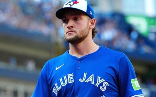 ブルージェイズに舞い降りた22歳の超新星、記録ずくめの快投に交代時には本拠ファンから「もっと見させろ！」大ブーイングも