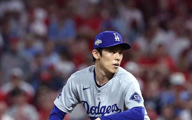 早く出せよ！ 佐々木朗希、異常事態で“まさかの展開”「心臓ヤバい」「エグいな」絶対絶命のピンチ→とんでもない“神投球”「大魔神やん」