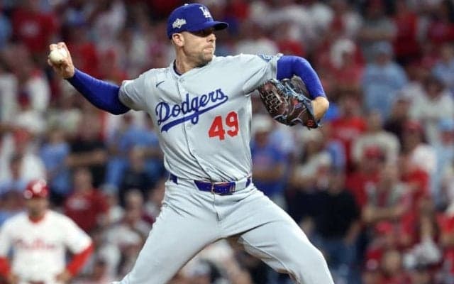 「いつか起こると知っていた」ド軍37歳右腕の9回投入をめぐって、米メディアからも怒りの声「ロバーツがロースターから外さなければファンから絶対的な非難を受ける」