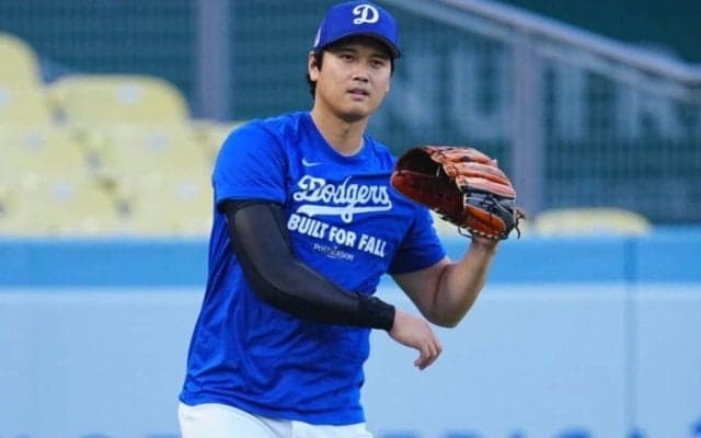 ドジャース本拠地で発見「日本代表で出るかい？」　捉えられた“大谷相棒”が「好感持てる」