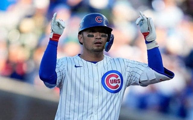 崖っぷちカブス、シリーズ初勝利　接戦制し1勝2敗、本拠地熱狂…鈴木誠也は痛烈二塁打