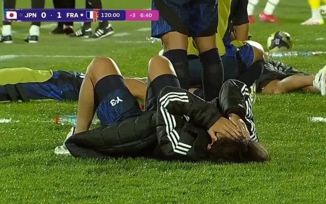 U-20日本代表、W杯ベスト16敗退…延長後半の痛恨PK献上でフランス代表に敗れる　攻守で圧倒するもゴール遠く　選手の目には涙